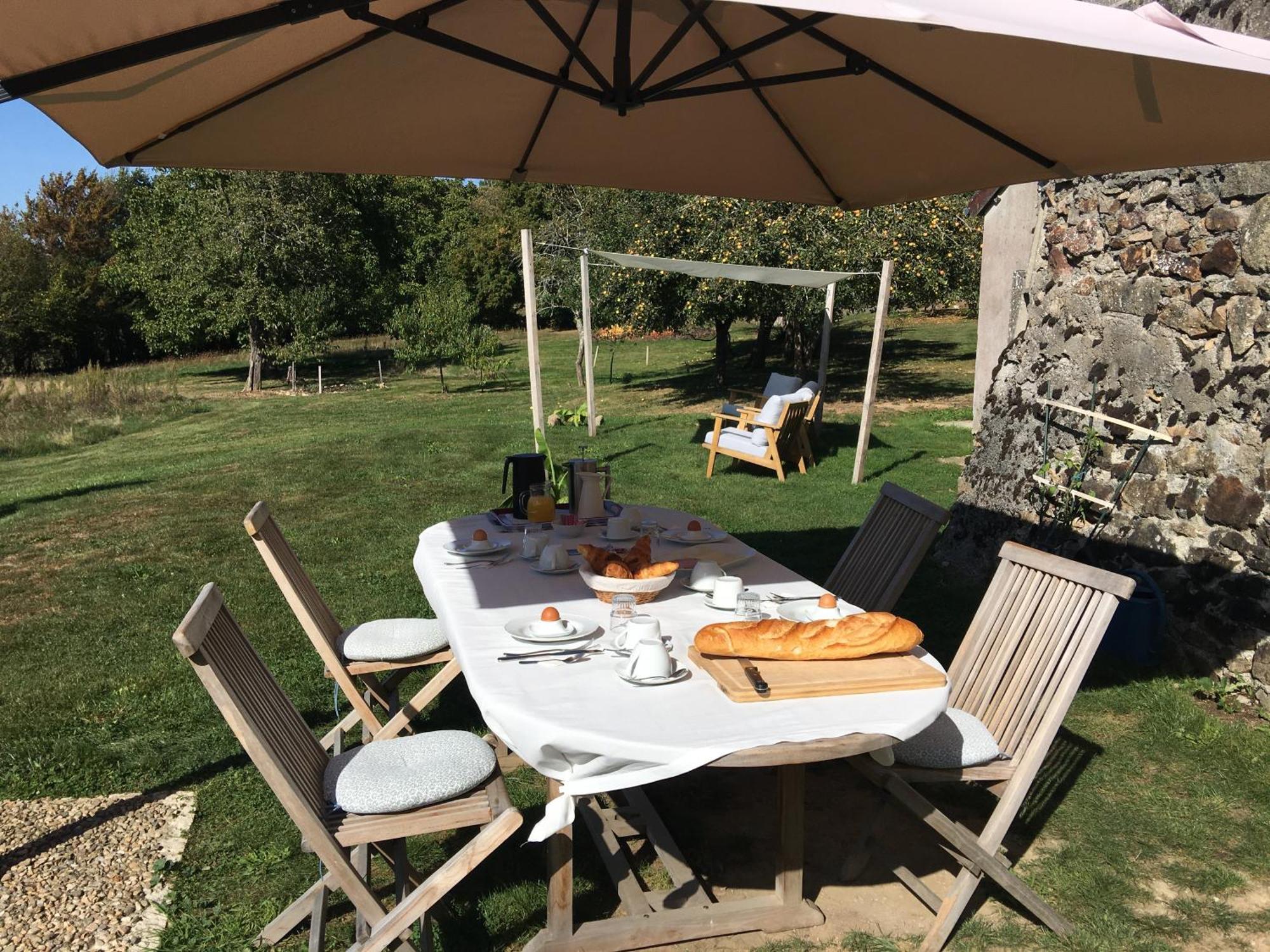 La Mirabelle Bed & Breakfast Saint-Pierre-de-Fursac Exterior foto